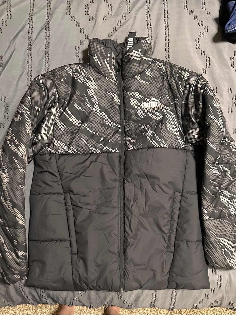 Puma Black & Gray Mixed-Pattern Puffer Jacket